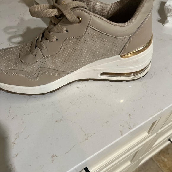 Runners like new - Picture 7 of 9